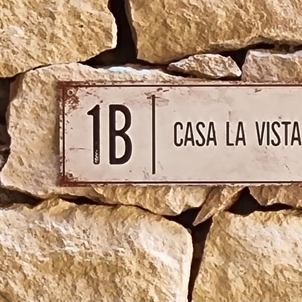 Casa la Vista by Bookaparadise