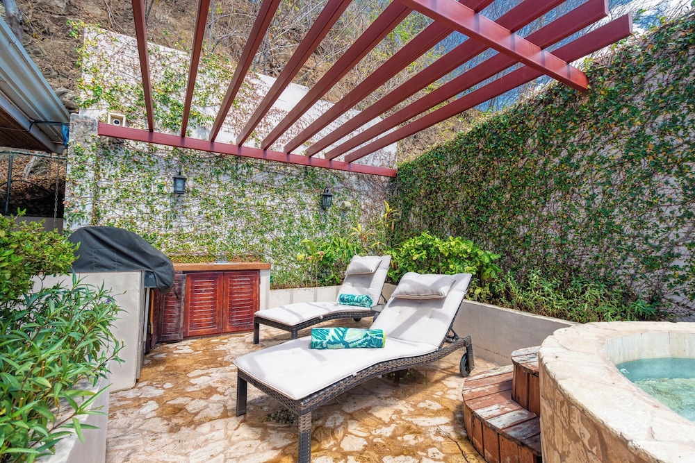 Oceanview Villa with Wrap-Around Terrace, Private Pool, Hot Tub, and Guesthouse