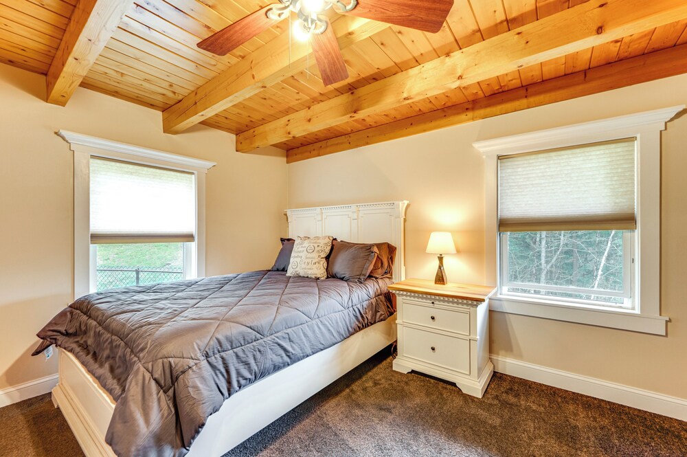 8 Mi to Kingdom Trails: Spacious Home w/ Game Room