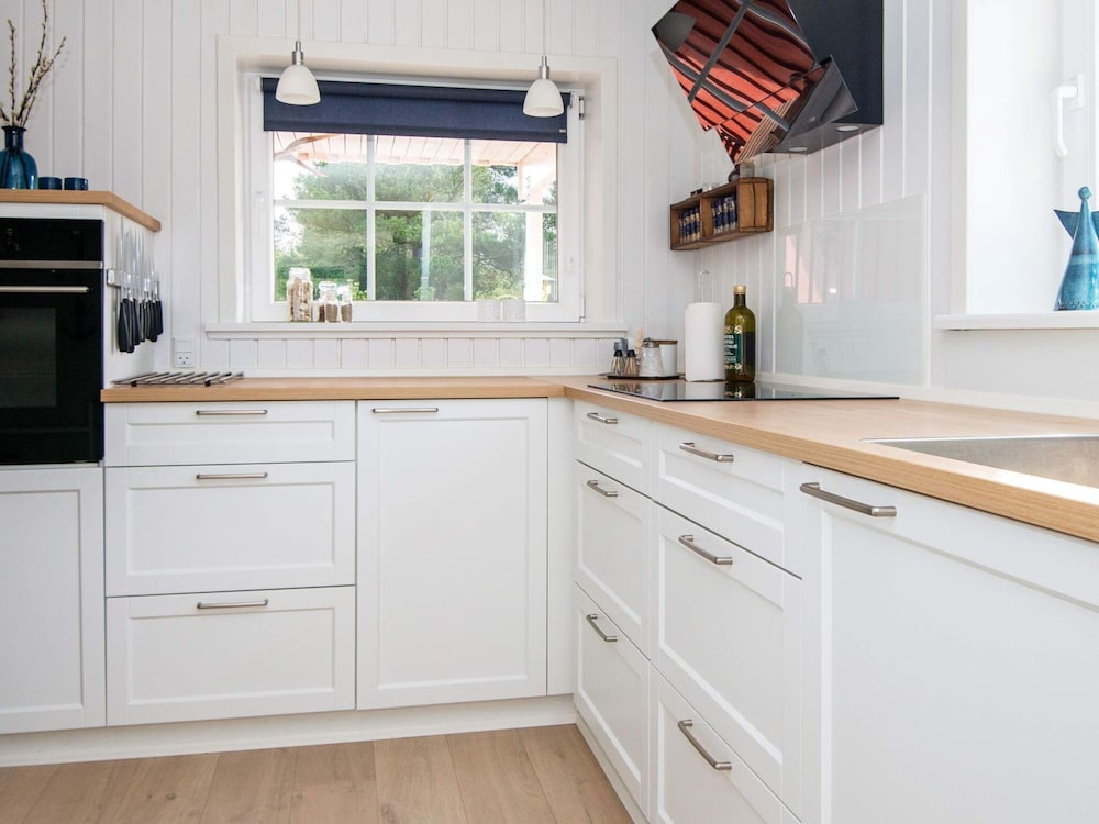 6 Person Holiday Home in Romo view 4