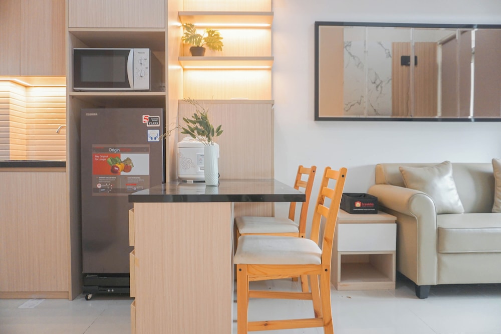 High Floor 1BR at Vasanta Innopark Apartment near MM2100 and Cibitung