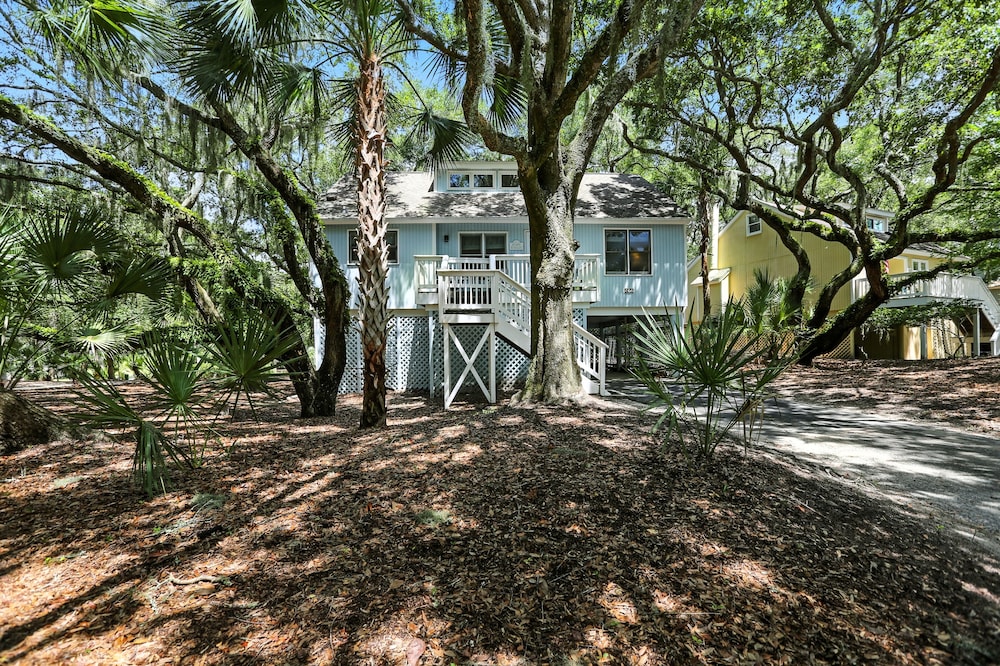 Charming Seabrook Island Retreat 3 Bedroom Home