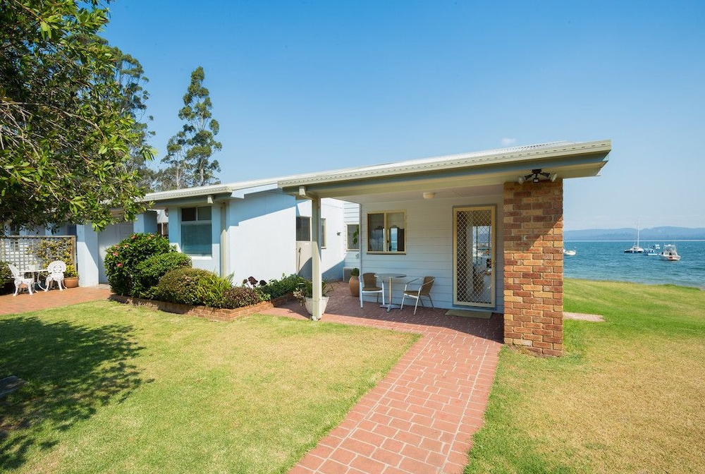 Quarantine Bay Beach Cottages