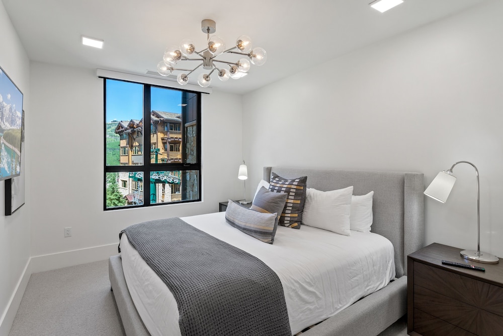 Empire Residences at Deer Valley Resort - Three Bedroom Deluxe Residence #401 3 Condo