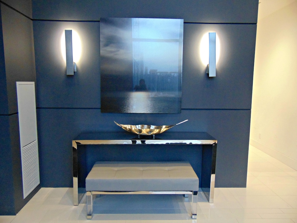 Executive Suites at St. Clair West - Image 2