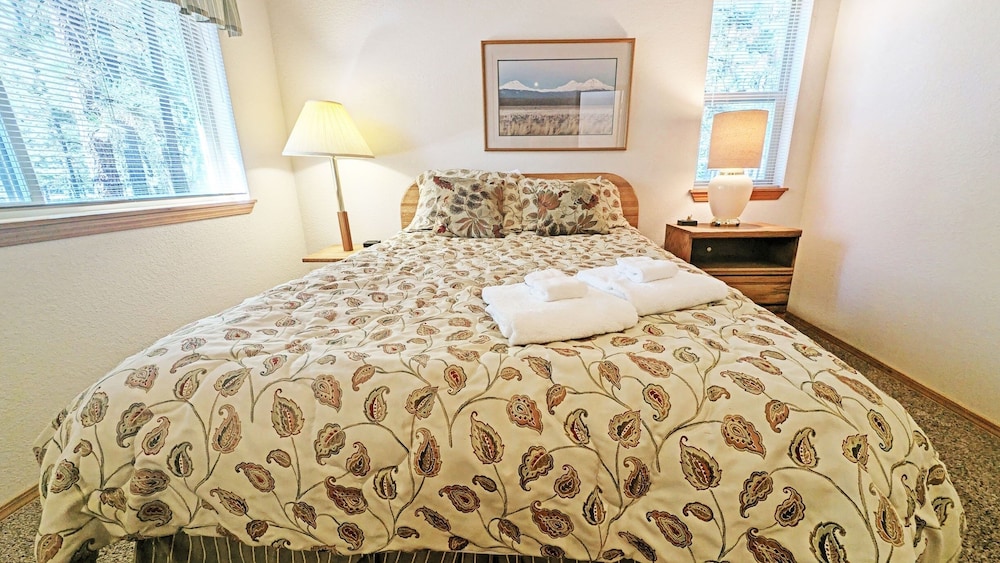 Mt Hood 13 4 Bedroom Home