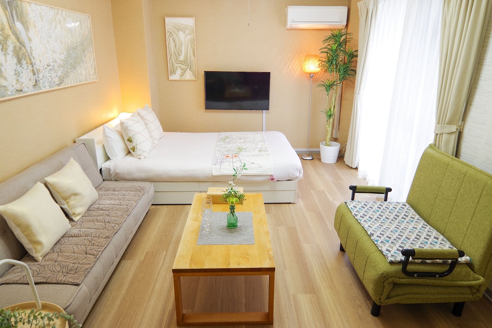 Nipponbashi Art Hotel