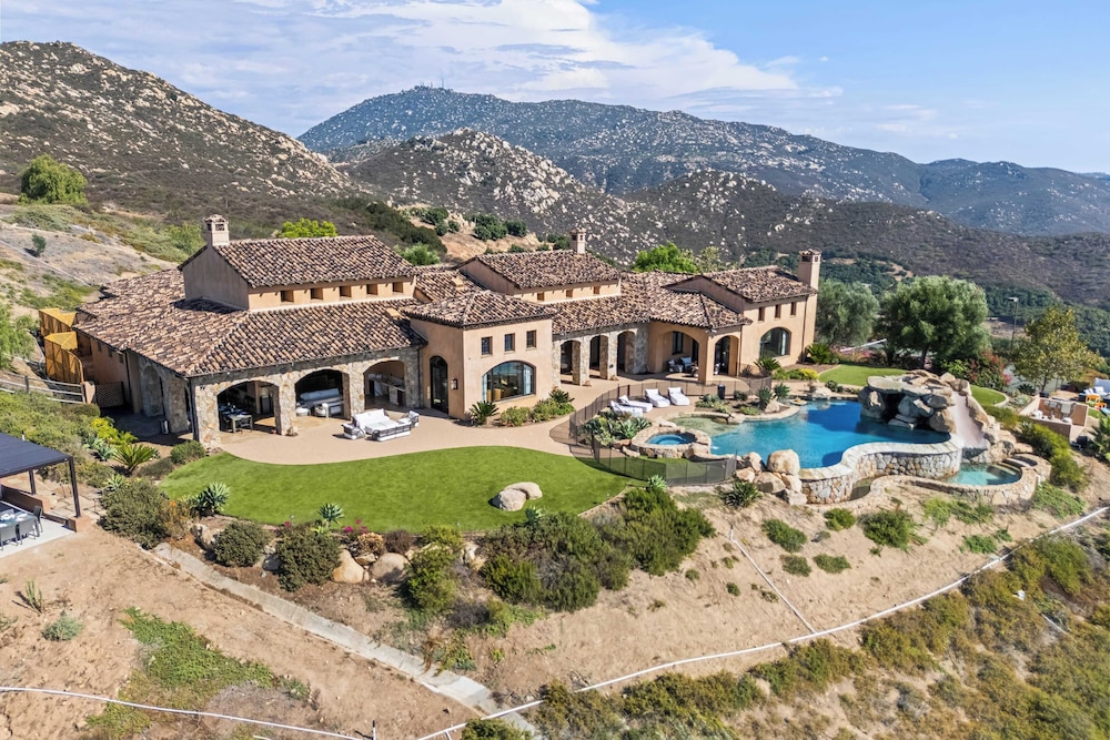 Infinity Pool, Theater, Pickleball + 360 Views Near Lake Poway Sunset Point Estate by Avantstay