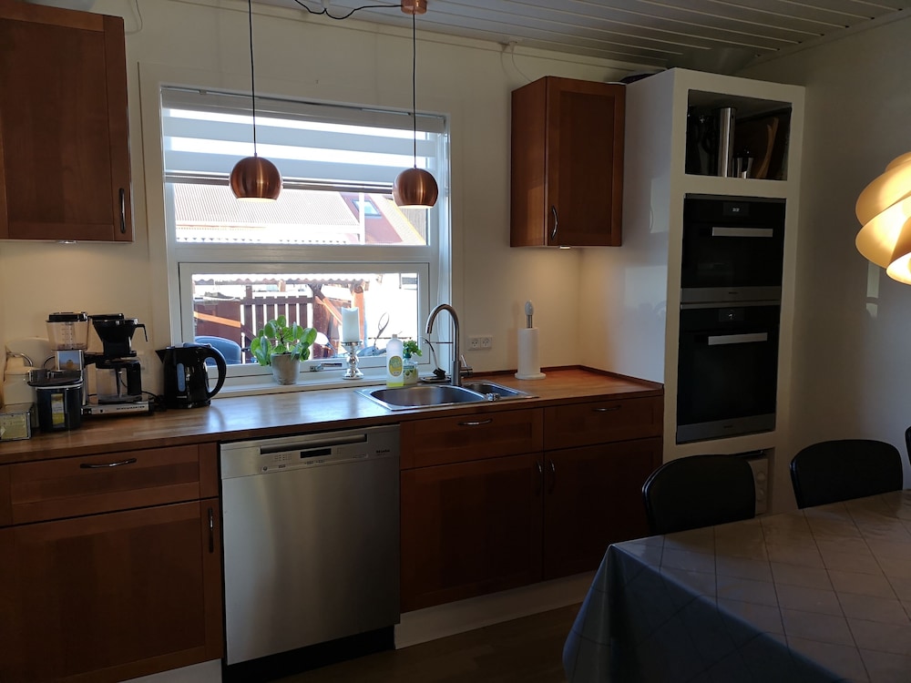 Rose Cottage 102m2 Tórshavn with Parking view 2