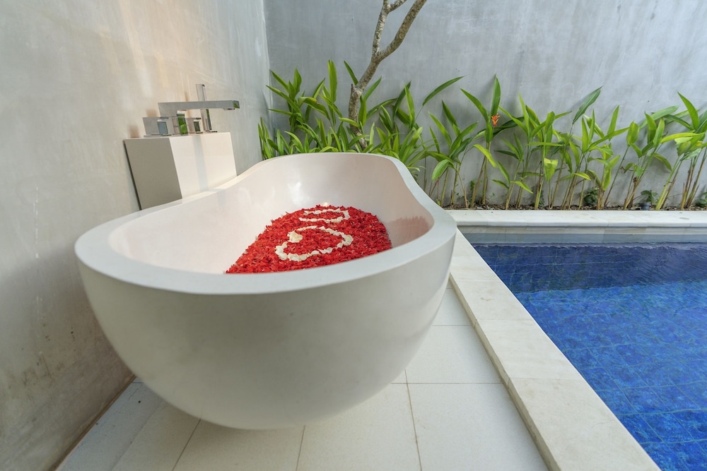 18 Suite Villa Loft by AMITHYA