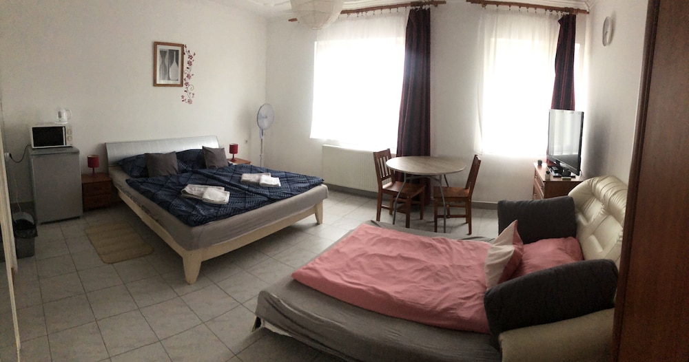 Amadeus Villa