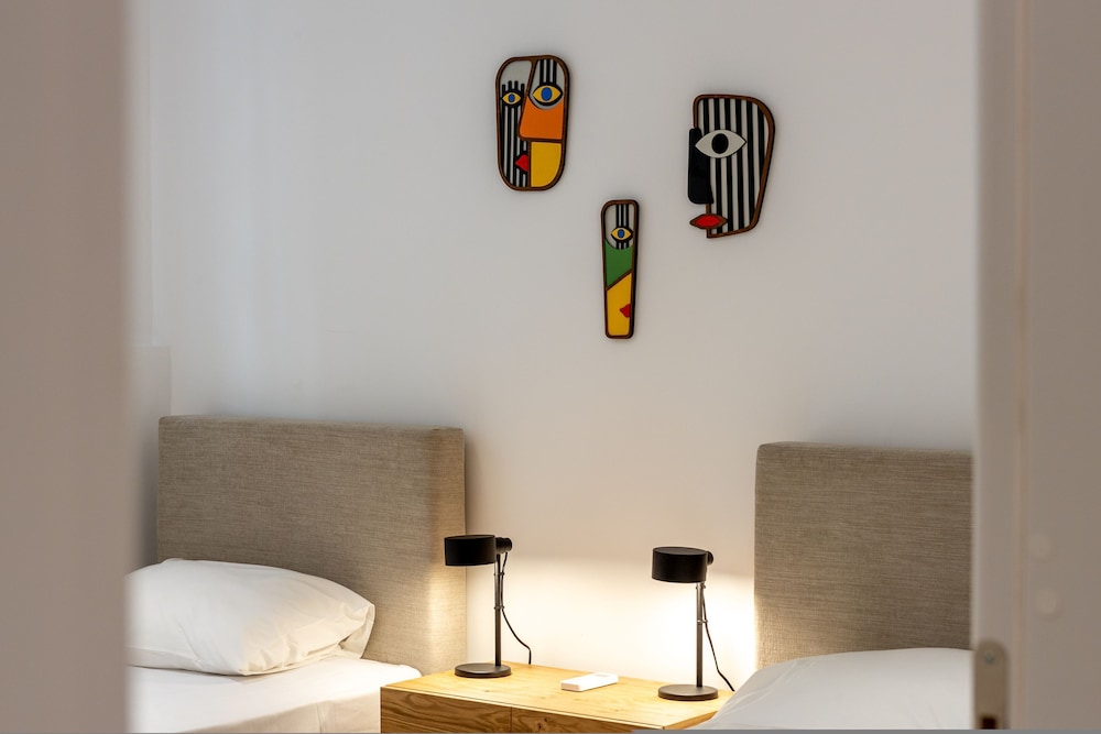 Exclusive 3-bedroom Haven in Kolonaki Center