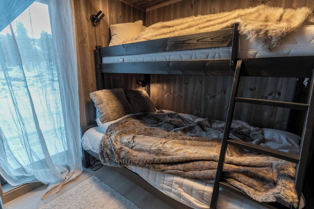 Luxury Holiday Home, Skiing, Sauna, Remote Office