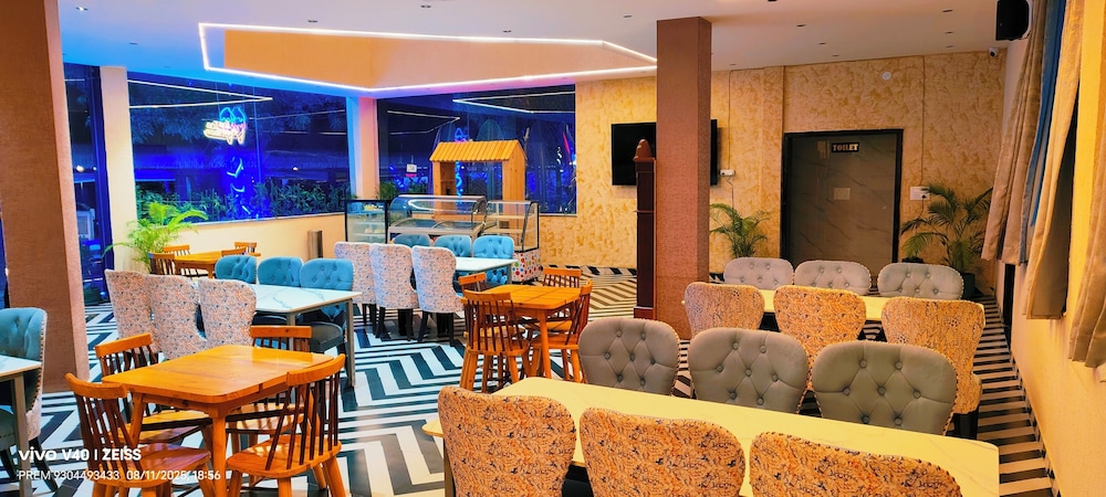 KOSHI AERO CLUB & RESORT