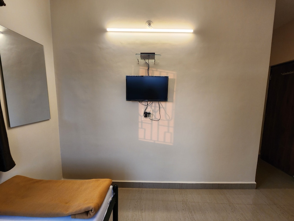 Sai Sharad Hotel
