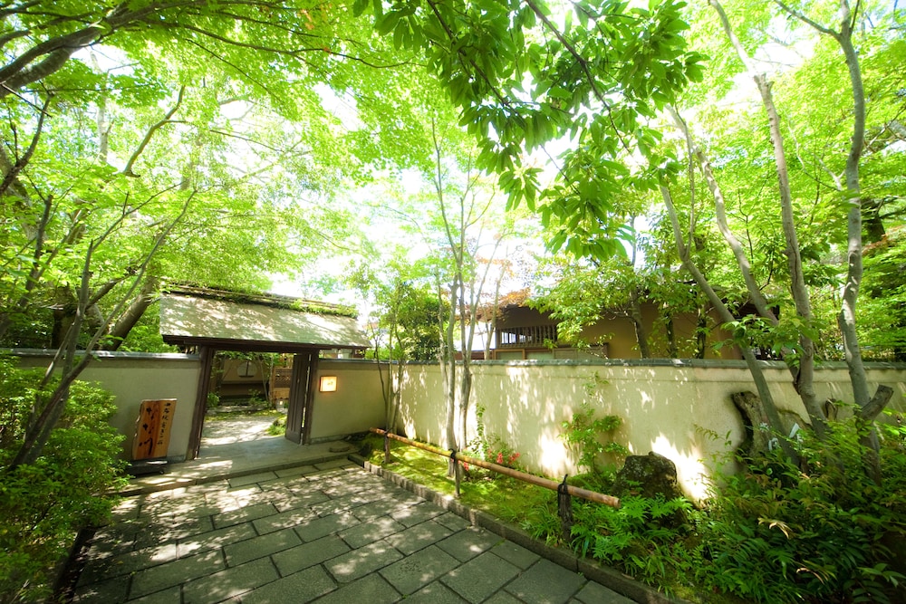 Ryotei Tanokura 1