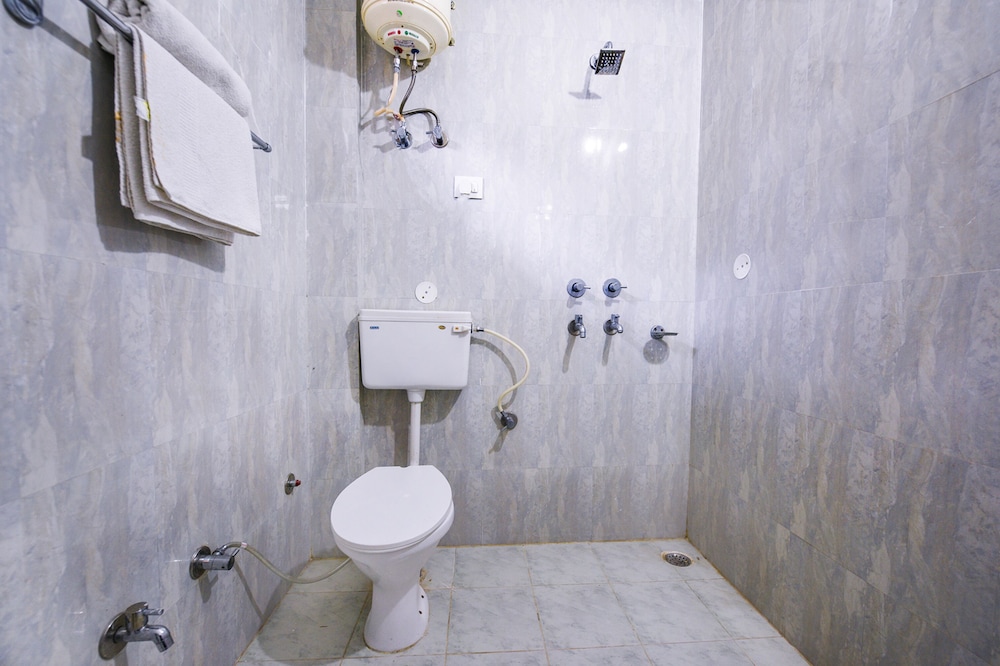Fabhotel Shane Villa Residency