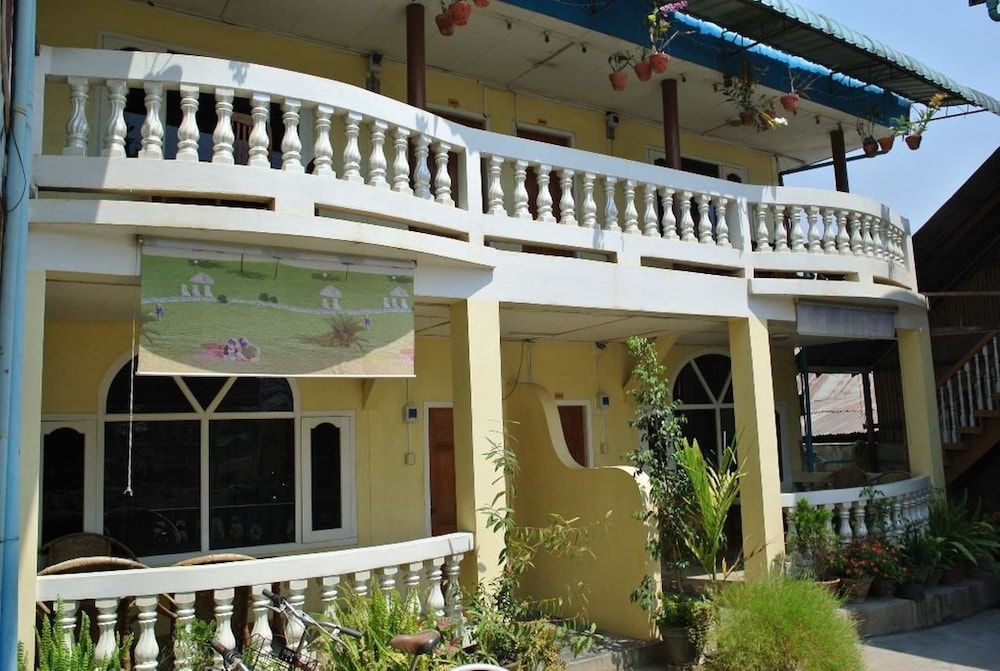 Bright hotel
