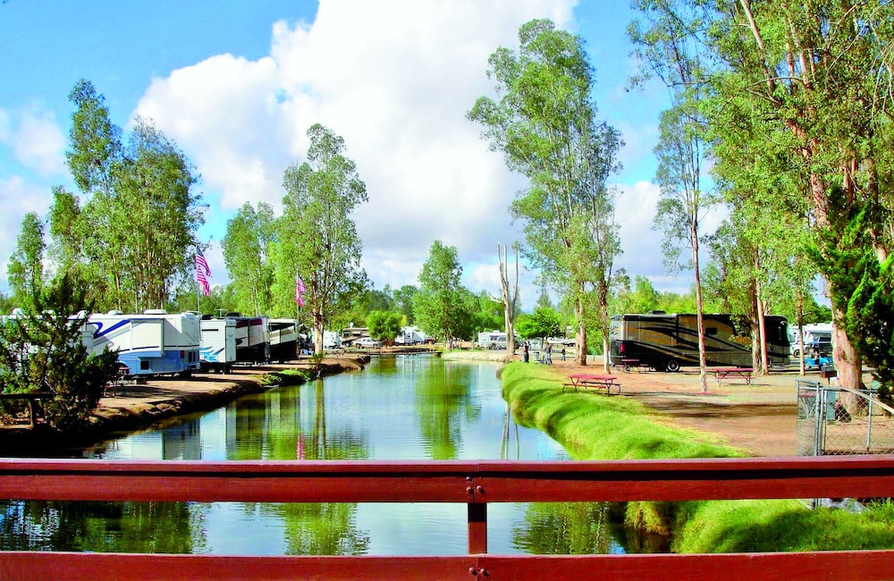 Wilderness Lakes RV Resort