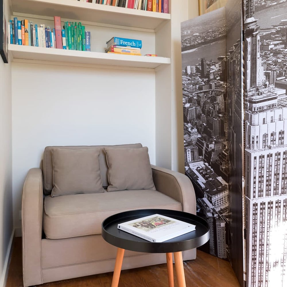 Eiffel Park Peaceful 1 Bedroom Apt Near the Eiffel Tower