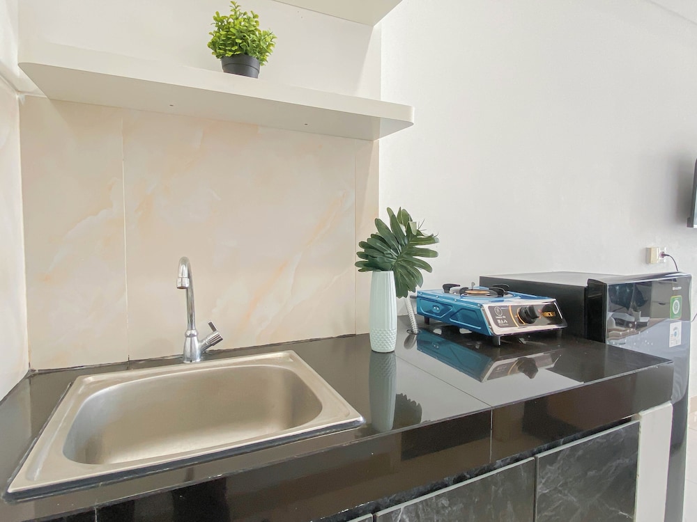 Basic Studio Apartment Near Cisauk Station At Serpong Garden