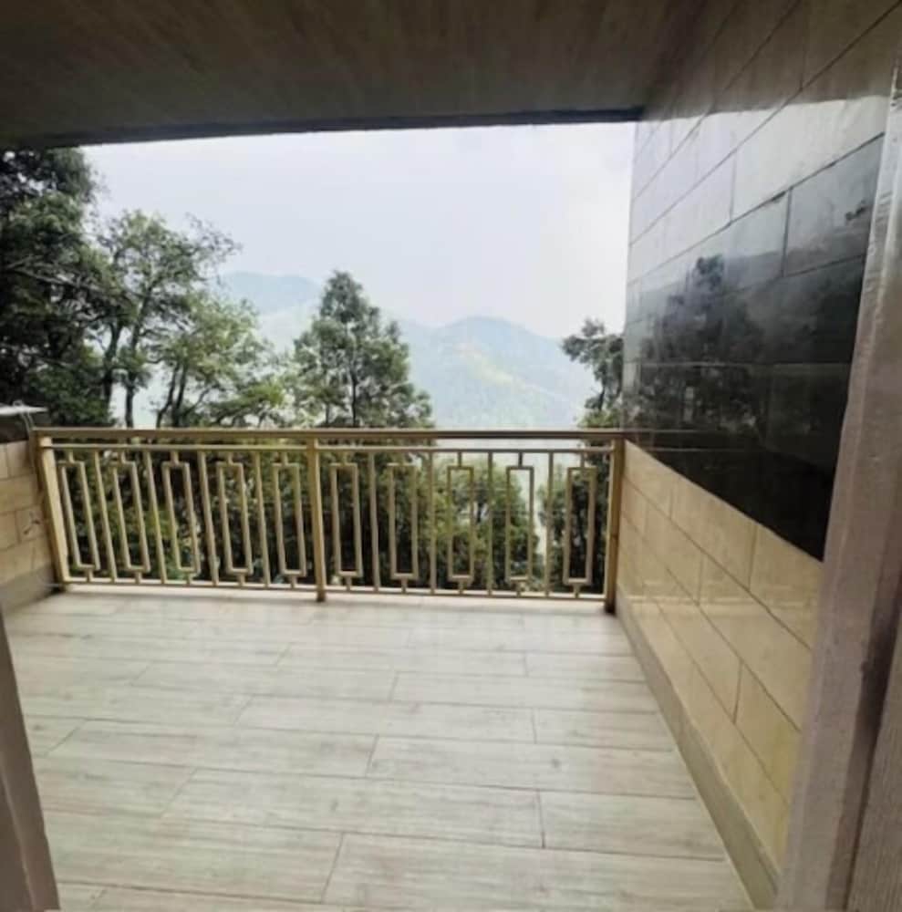 Jasmine Hotel Mall Road Dalhousie
