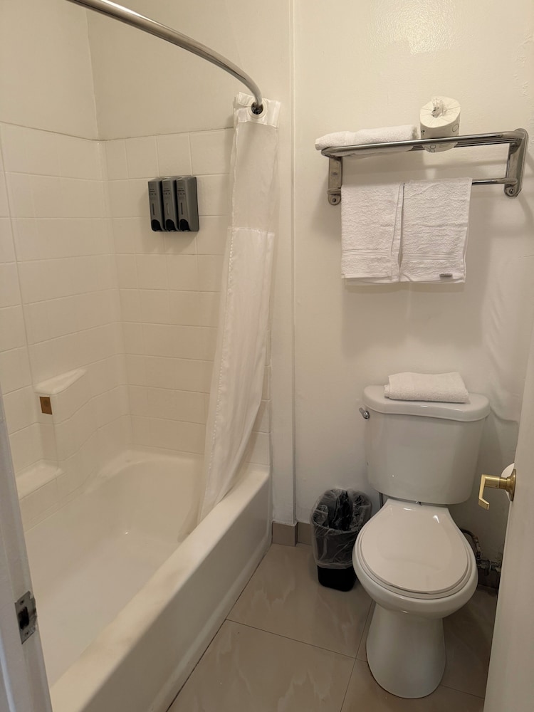Garvey Inn Hotel - 小台北酒店, Monterey Park