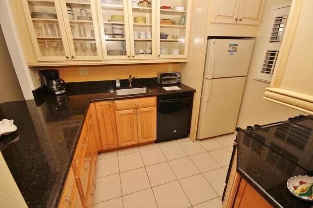 Sea Coast Gardens II 2 Bedroom Condo by Great Ocean Condos