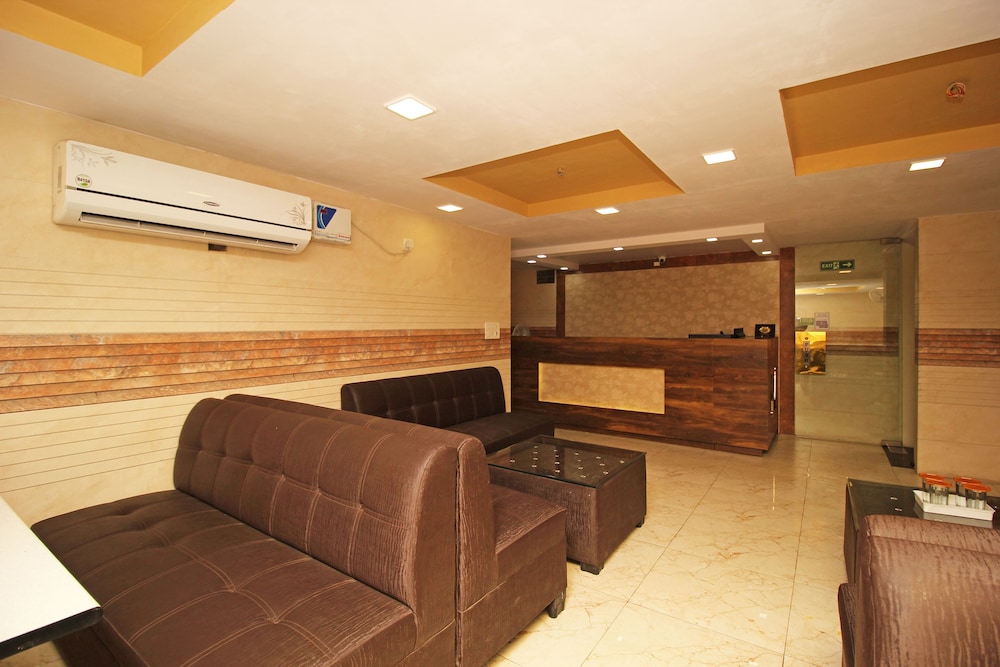 OYO 4883 Duke Hotel