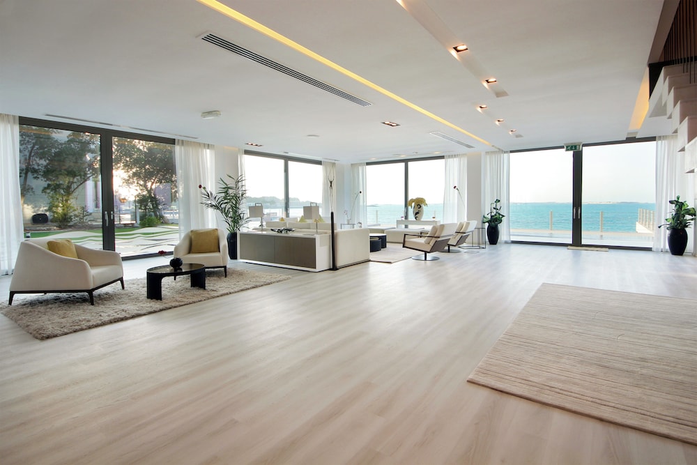 Overwater Luxury Retreat - Nurai Island