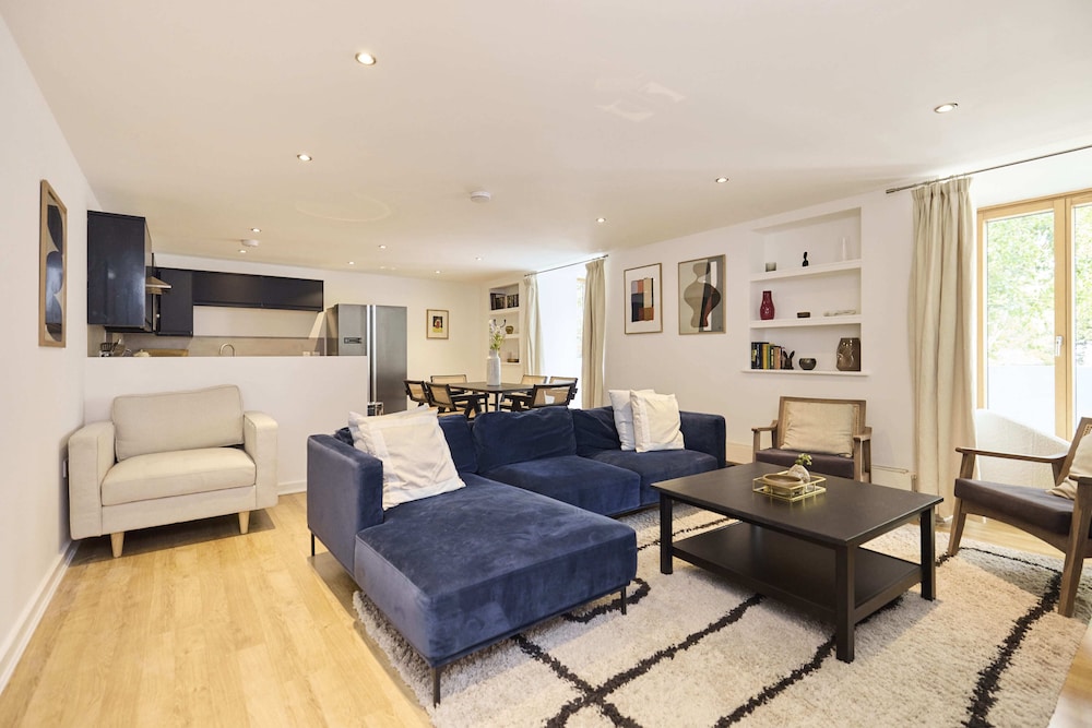 Southwest London Stay