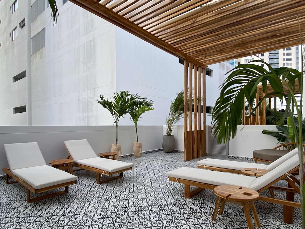 w Dazzling 2BR w Fantastic Terrace in CTG