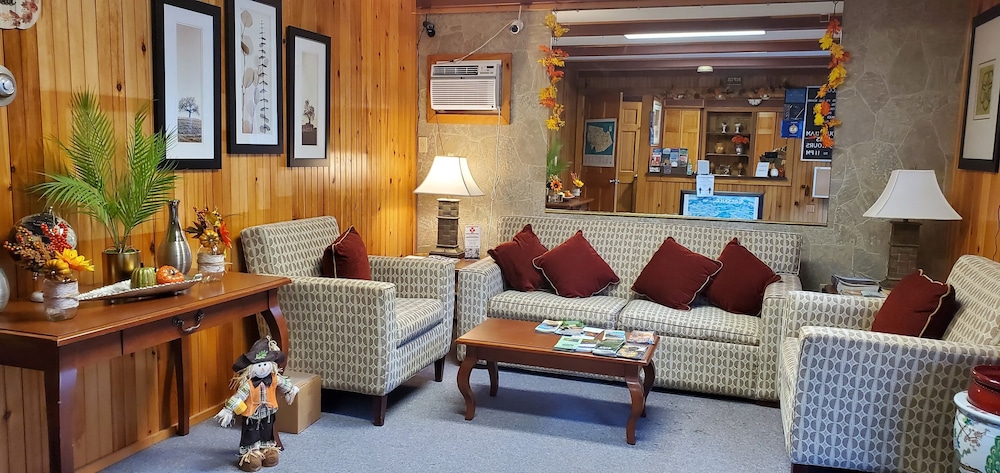Red Ranch Motel