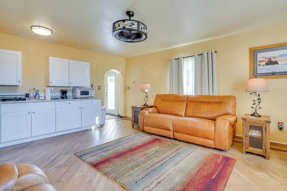 55-plus Desert Oasis in Benson w/ Mountain Views