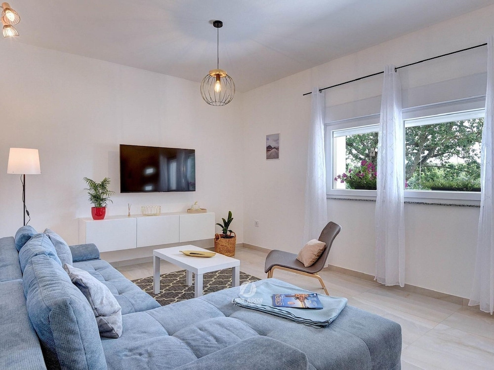 Apartment in Valtura With Family-friendly Yard