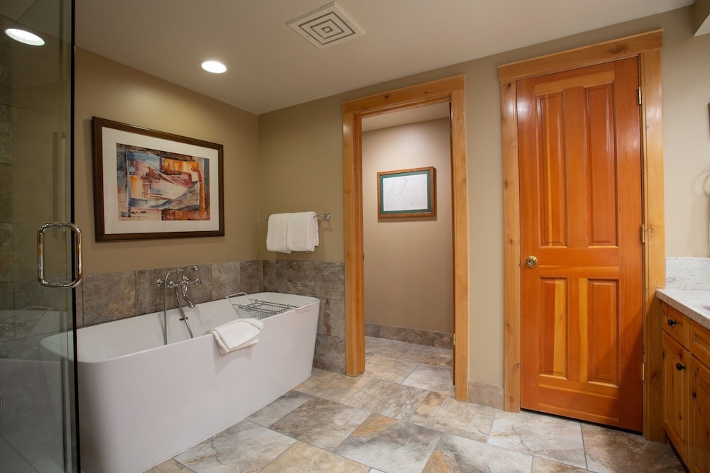 Trail's End Lodge at Deer Valley Resort - Two Bedroom Residence with Spa #101 2 Condo