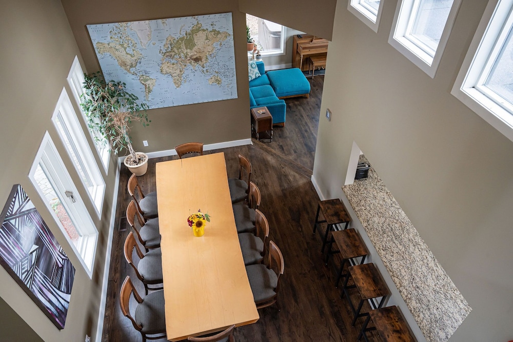 Revelstoke Lakehouse by Revelstoke Vacations