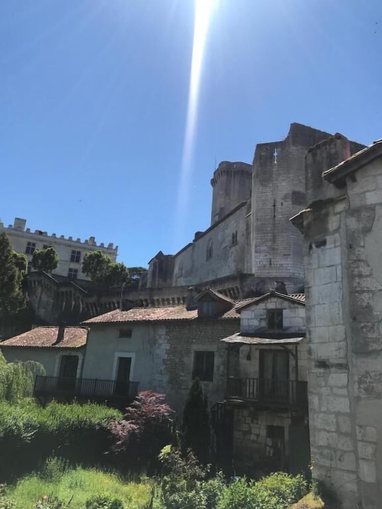 Le Patio Chambres et Table dHotes