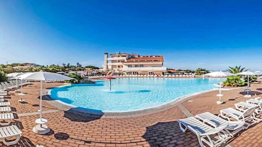 La Plage Resort