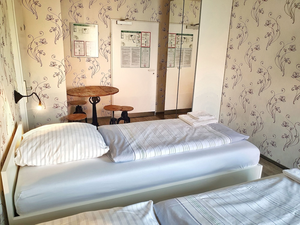 Aparthotel B & L