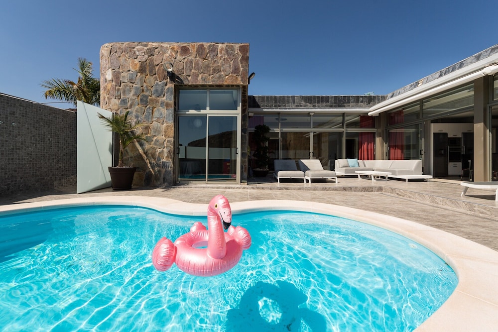 Villa in Anfi Tauro Near Beach & Golf