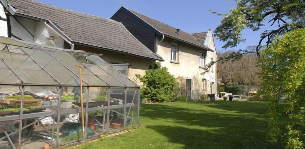 Photo 48