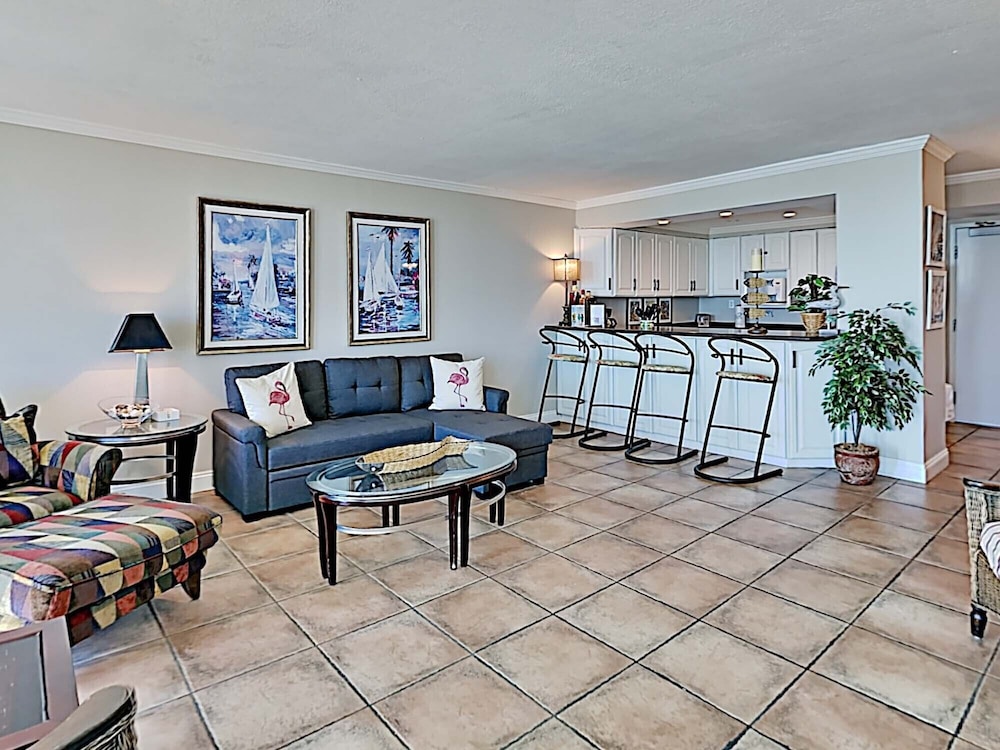 Sabine Yacht & Racquet by Southern Vacation Rentals, photo 57