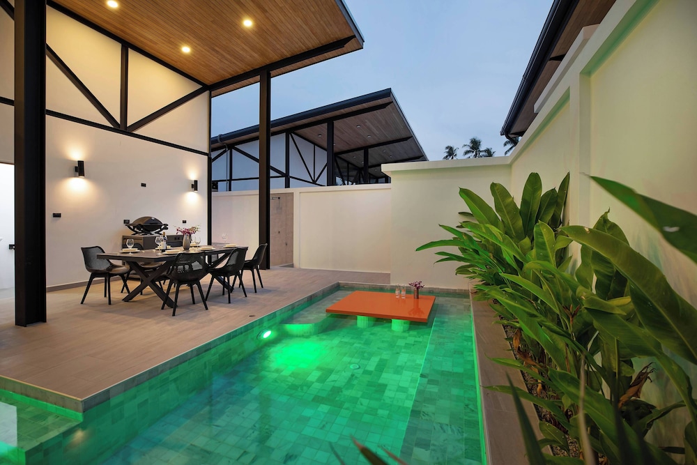 17m Oxygen Pool Villa Sunset Garden 11