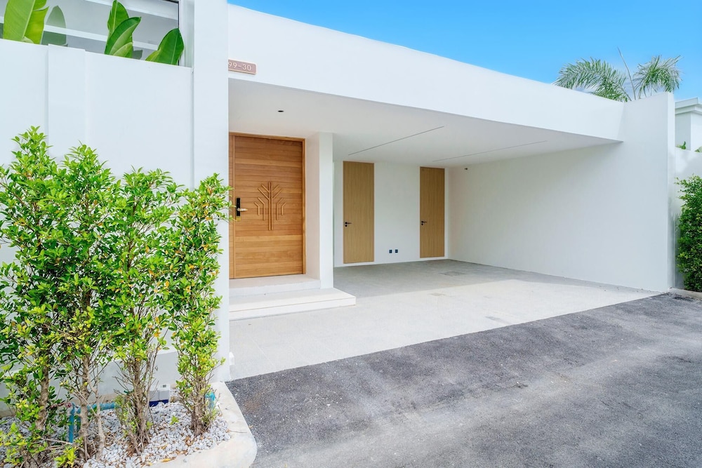Asherah New 3BR Pool Villa + Free Airport Transfer