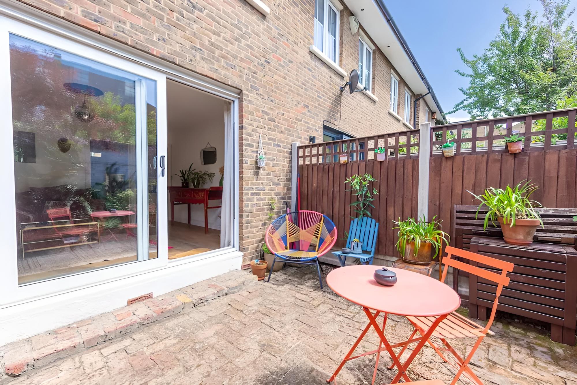 Beautiful 2BD House With Garden - Stoke Newington