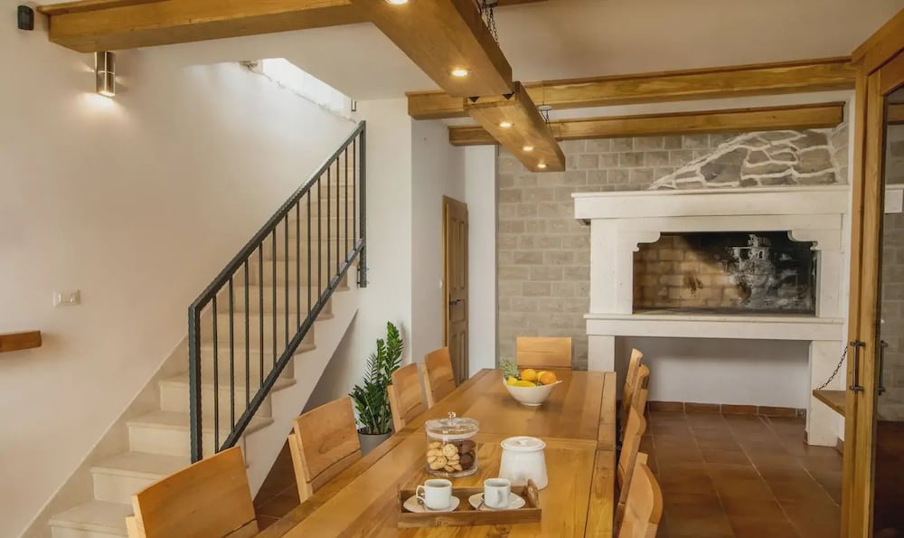 Villa Maslina Nearby Split - Crovillas