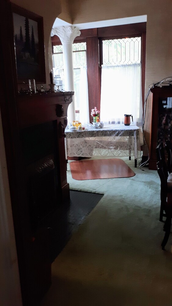 Rose Corner Inn