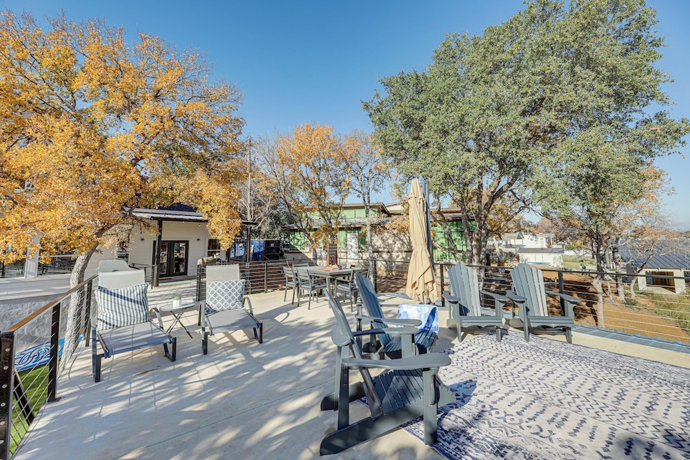Marble Falls Vacations - Pet-friendly Lake LBJ Retreat w/ Deck Hot Tub! - Property Image 18