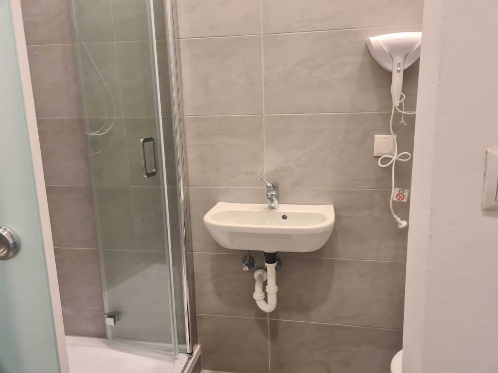Smart Stay Near Stadthalle